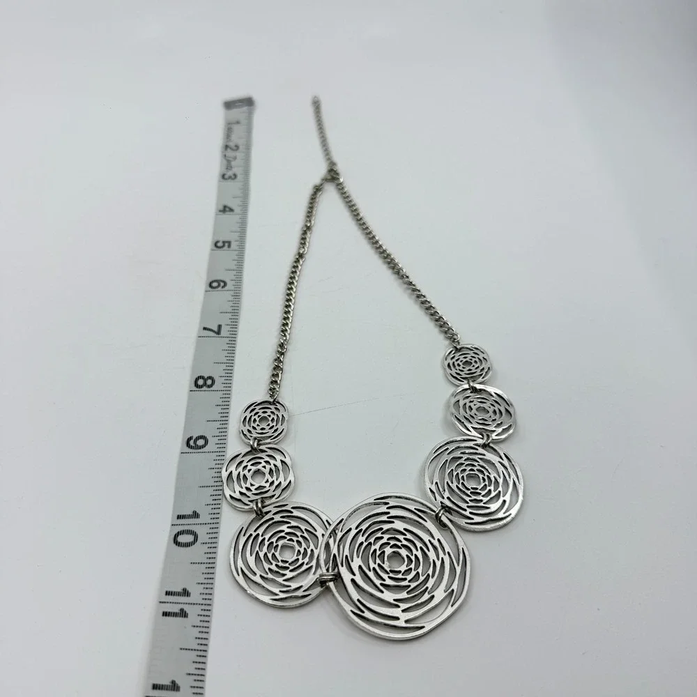 Necklace Silver Tone Spiral Rose Disc Statement Vintage Floral Boho Bib Chain